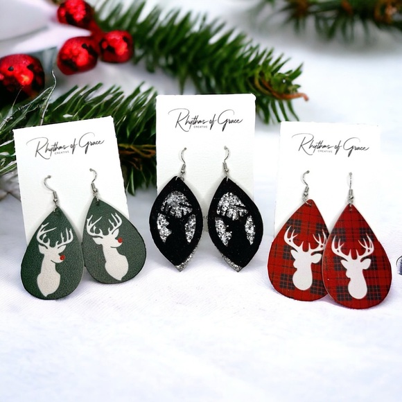 Festive Handmade Christmas Reindeer Dangle Earrings, NWT Rudolph Holiday Jewelry - Picture 2 of 5